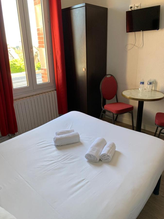 Hotel Le Cosy Riva Bella Ouistreham Exterior foto